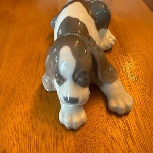 Lladro White Porcelain Puppy Figurine with Gray Detailing